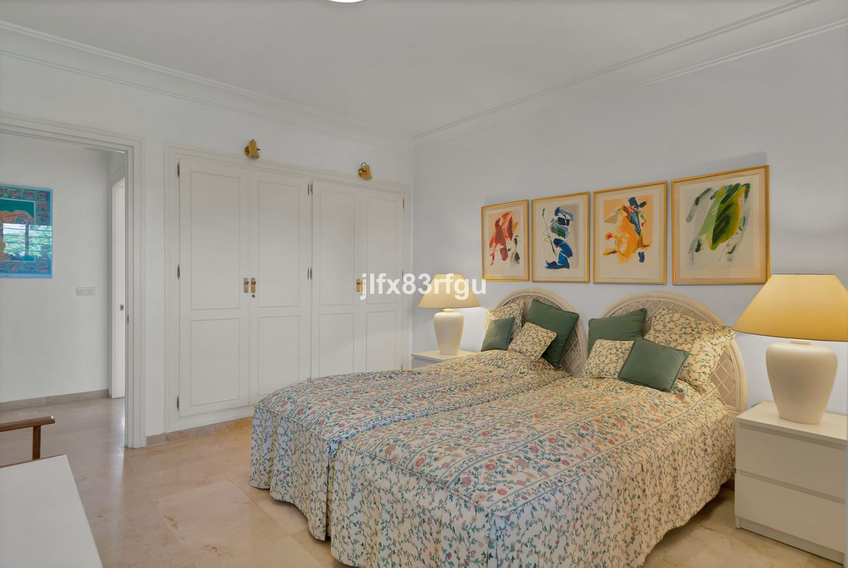 Photo 21 Middle Floor Apartment Guadalmina Alta, Costa del Sol, Málaga – R5012758