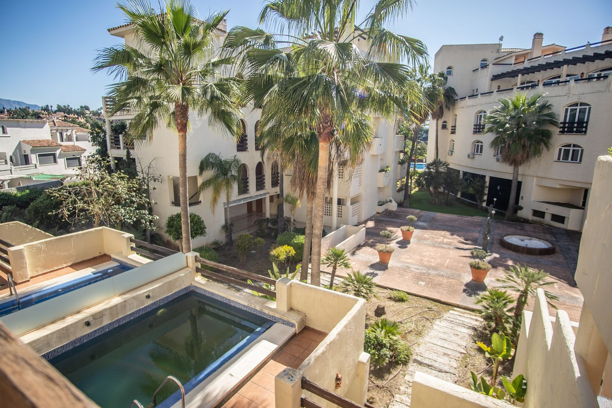 Photo 5 Middle Floor Apartment New Golden Mile, Costa del Sol, Málaga – R5010607