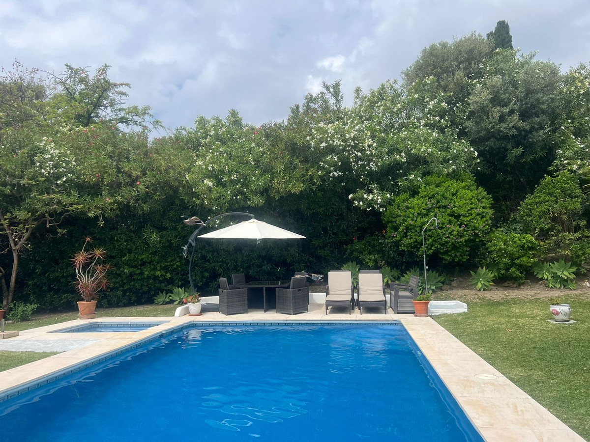 Photo 27 Detached Villa El Paraiso, Costa del Sol, Málaga – R5040070