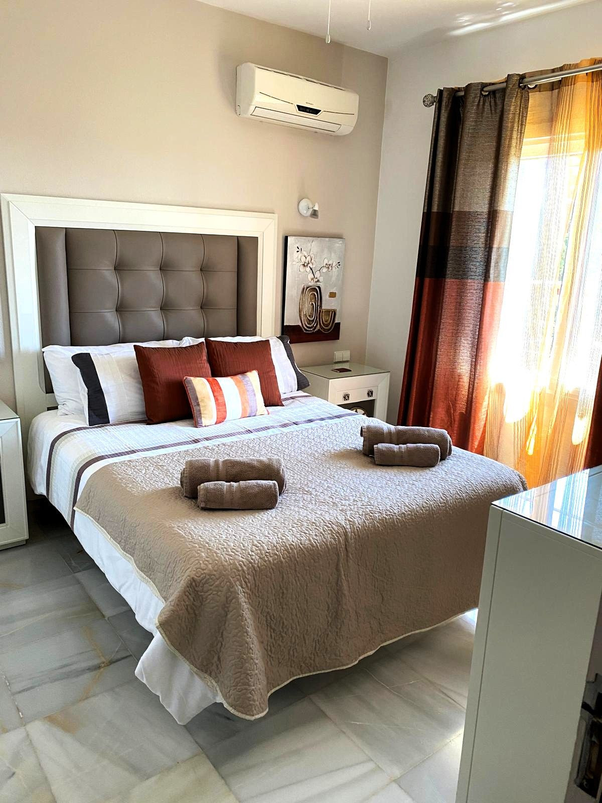 Photo 10 Detached Villa El Paraiso, Costa del Sol, Málaga – R5040070