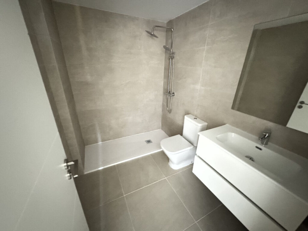 Photo 4 Middle Floor Apartment Estepona, Costa del Sol, Málaga – R5050381