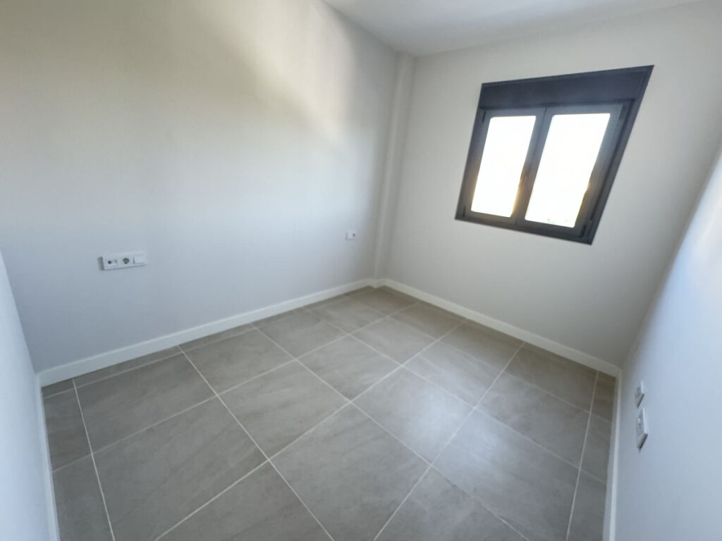 Photo 6 Middle Floor Apartment Estepona, Costa del Sol, Málaga – R5050381