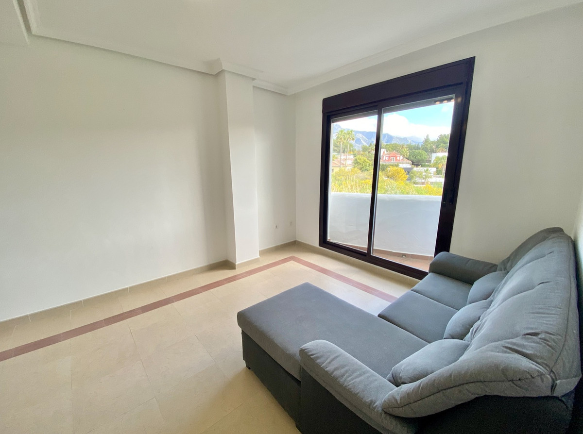 Photo 7 Middle Floor Apartment Nueva Andalucía, Costa del Sol, Málaga – R3800587
