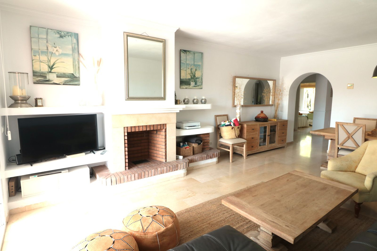 Photo 12 Top Floor Apartment New Golden Mile, Costa del Sol, Málaga – R5021065