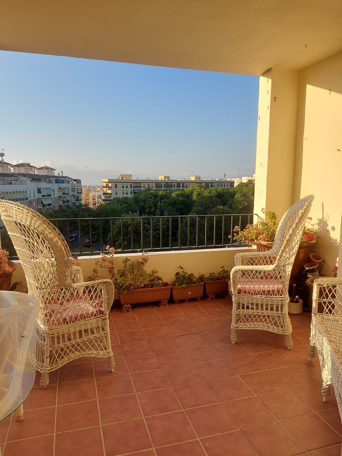 Photo 5 Top Floor Apartment Estepona, Costa del Sol, Málaga – R5044669