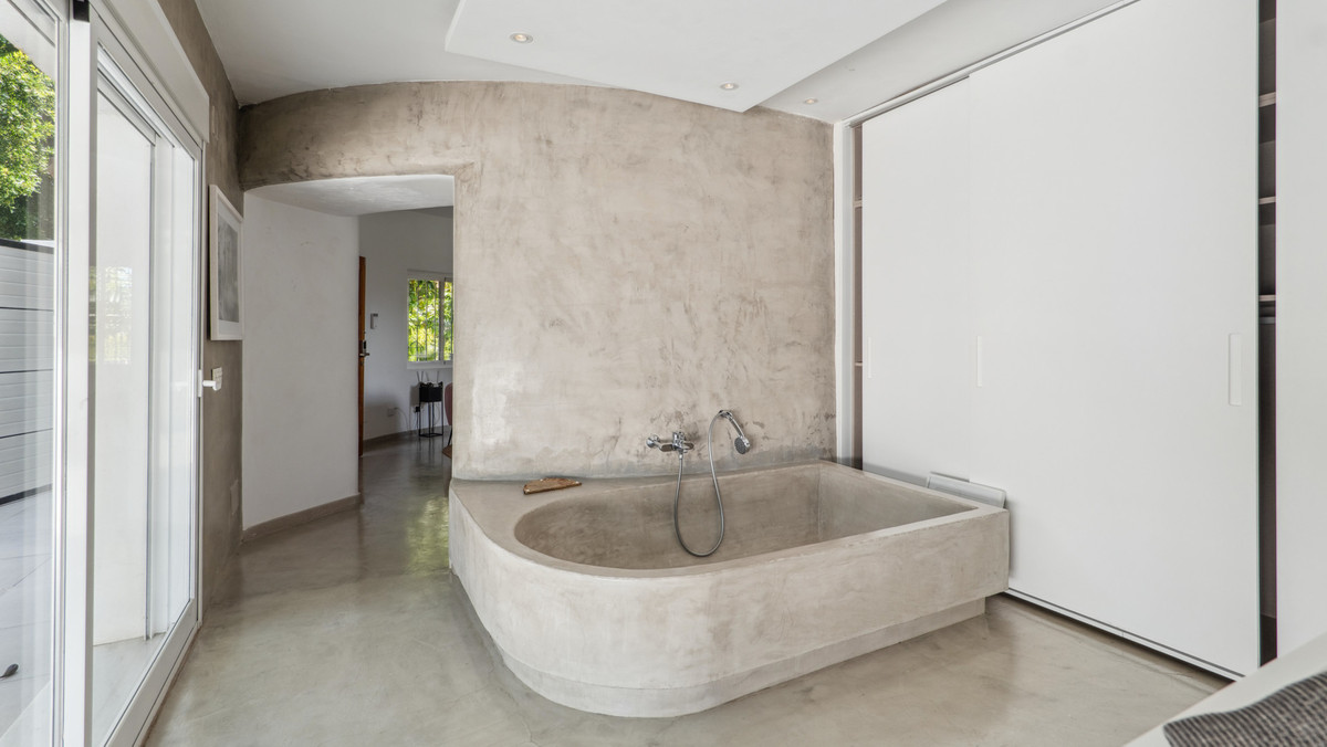 Photo 23 Detached Villa Nueva Andalucía, Costa del Sol, Málaga – R5024821