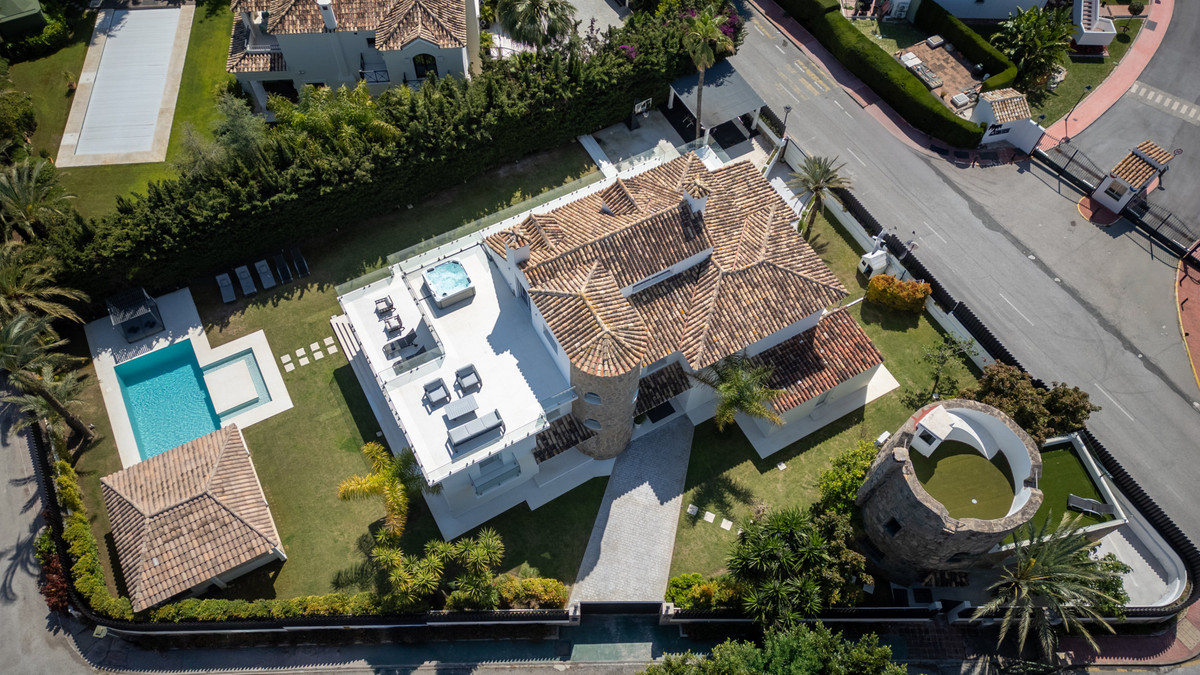Photo 38 Detached Villa Nueva Andalucía, Costa del Sol, Málaga – R5024821