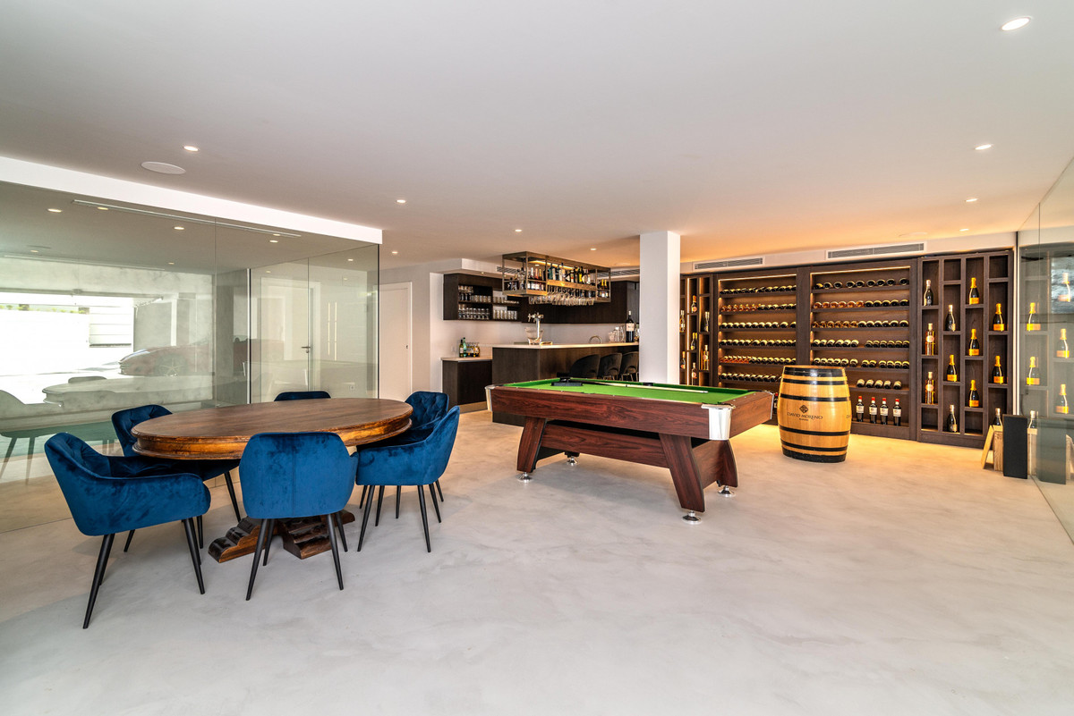 Photo 7 Detached Villa Nueva Andalucía, Costa del Sol, Málaga – R5024821