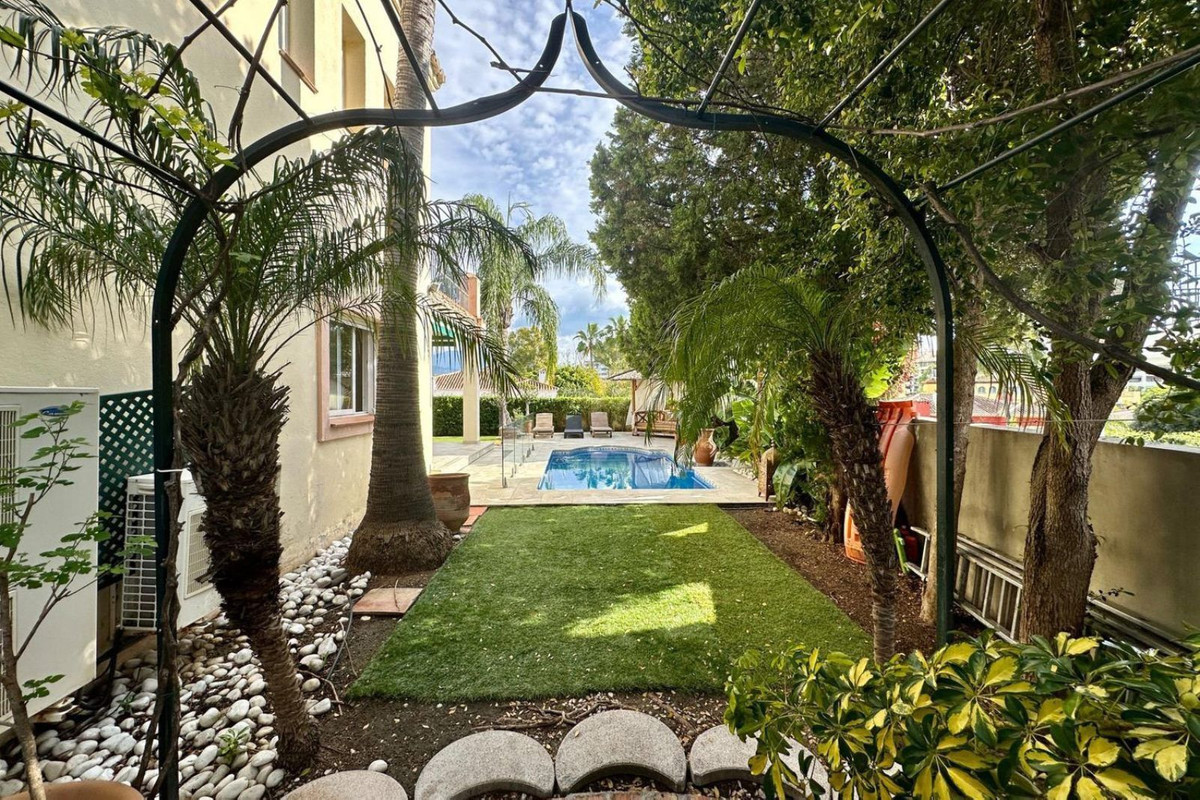 Photo 9 Detached Villa Guadalmina Alta, Costa del Sol, Málaga – R5061856