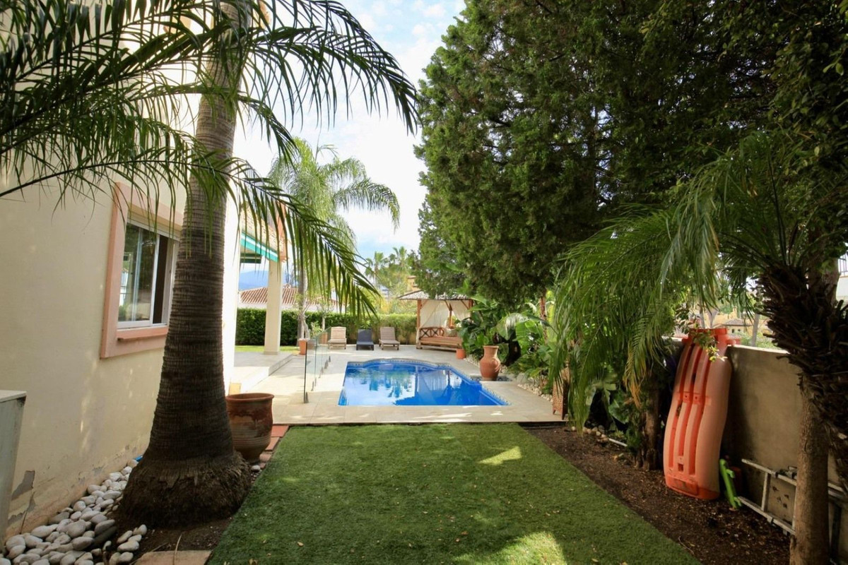 Photo 10 Detached Villa Guadalmina Alta, Costa del Sol, Málaga – R5061856