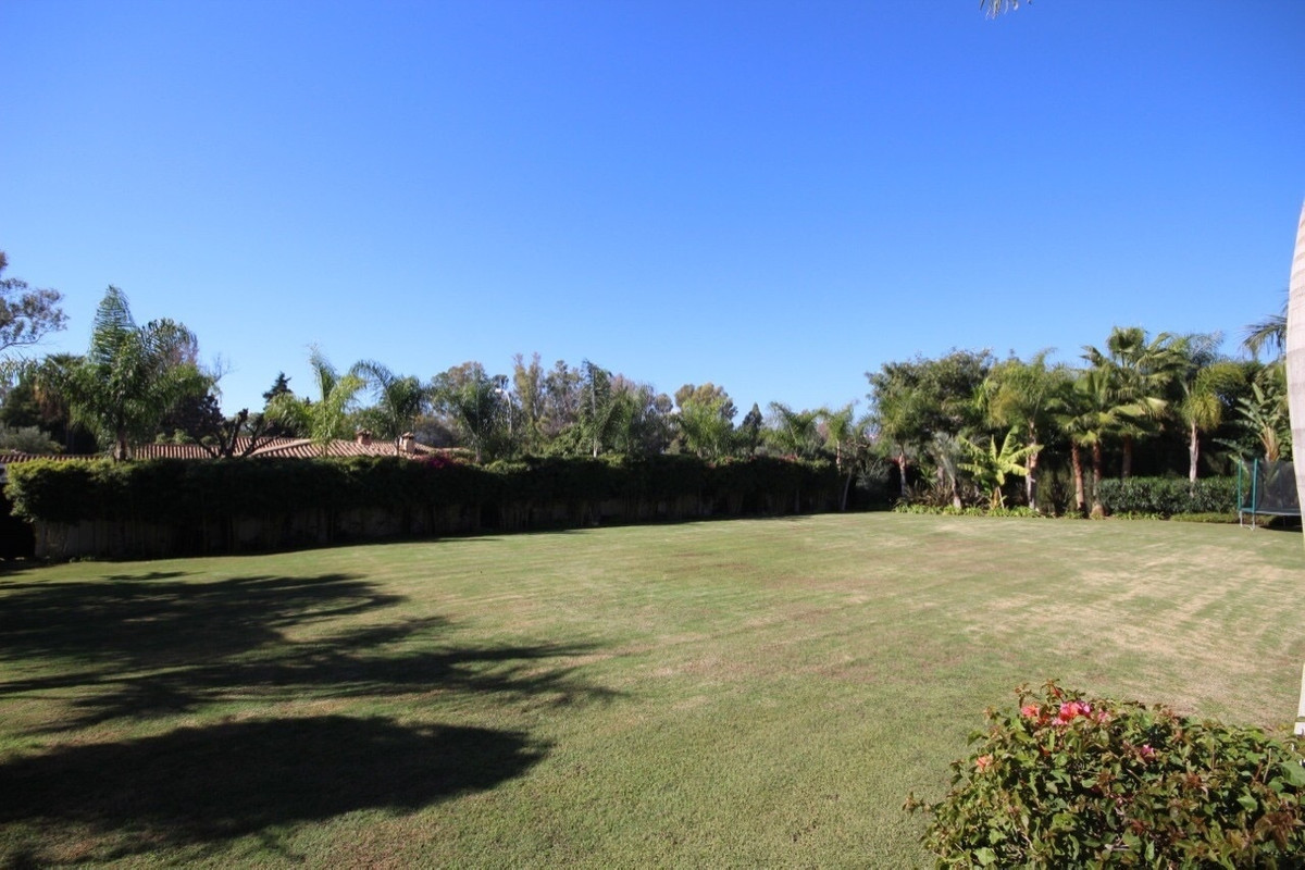 Photo 9 Detached Villa Guadalmina Baja, Costa del Sol, Málaga – R3021947