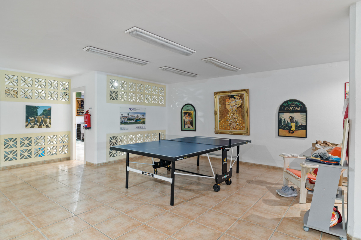 Photo 30 Detached Villa Nueva Andalucía, Costa del Sol, Málaga – R4932499