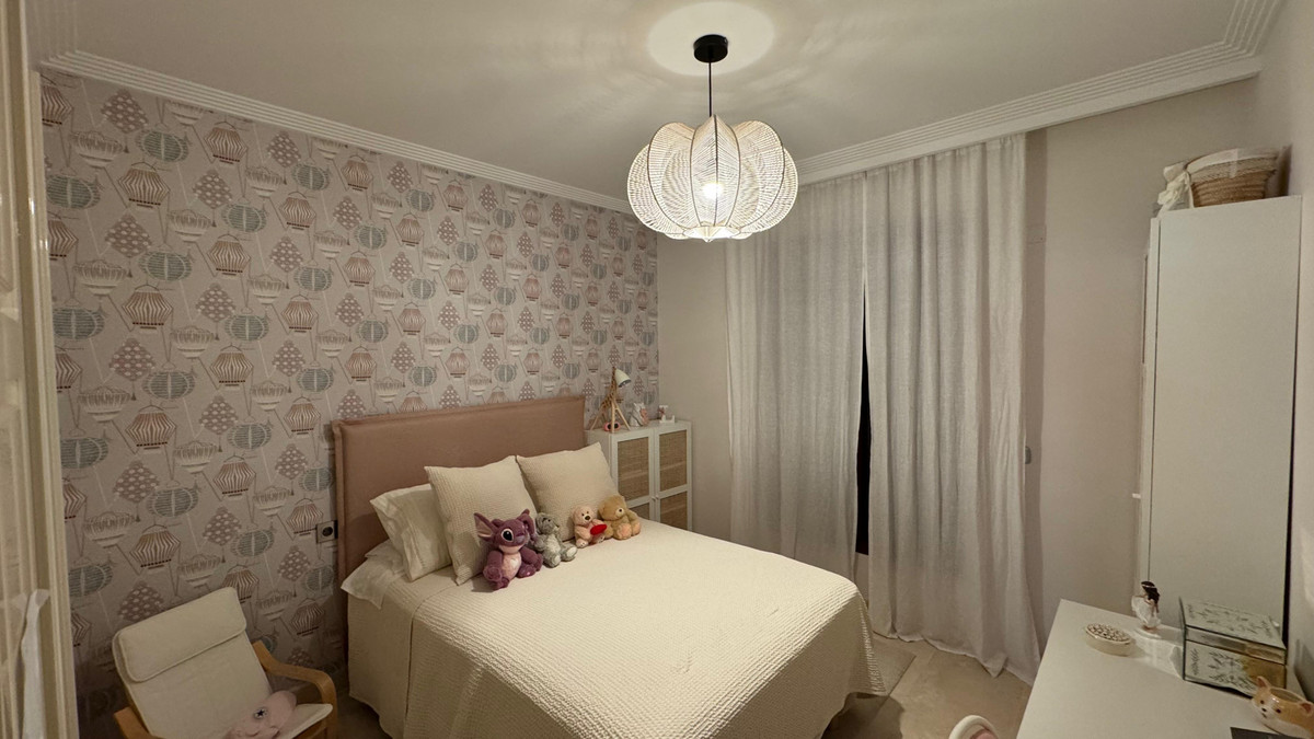 Photo 18 Middle Floor Apartment Estepona, Costa del Sol, Málaga – R5056135