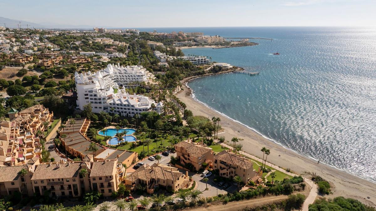 Photo 22 Middle Floor Apartment Estepona, Costa del Sol, Málaga – R5056135
