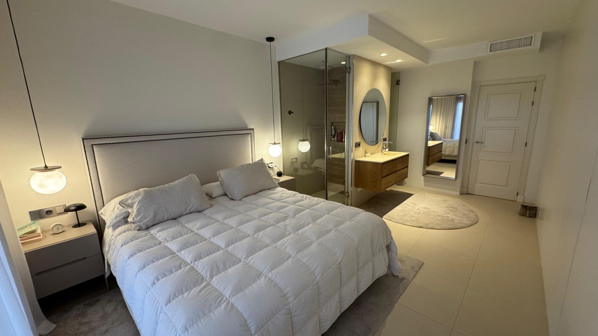 Photo 6 Middle Floor Apartment Estepona, Costa del Sol, Málaga – R5056135