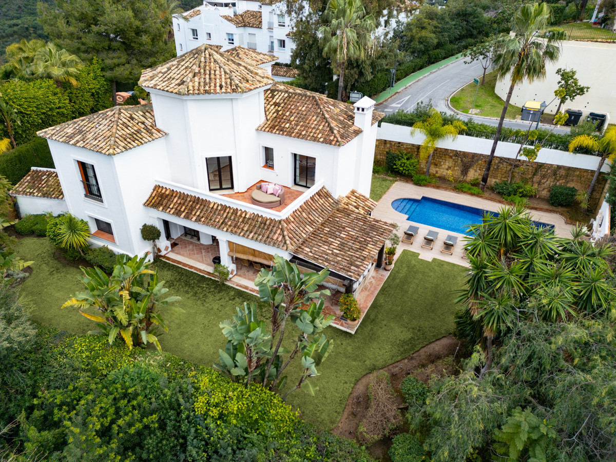 Photo 1 Detached Villa Benahavís, Costa del Sol, Málaga – R5068108
