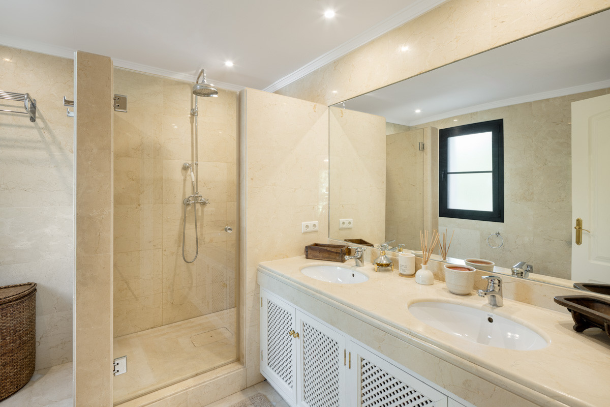 Photo 26 Detached Villa Benahavís, Costa del Sol, Málaga – R5068108