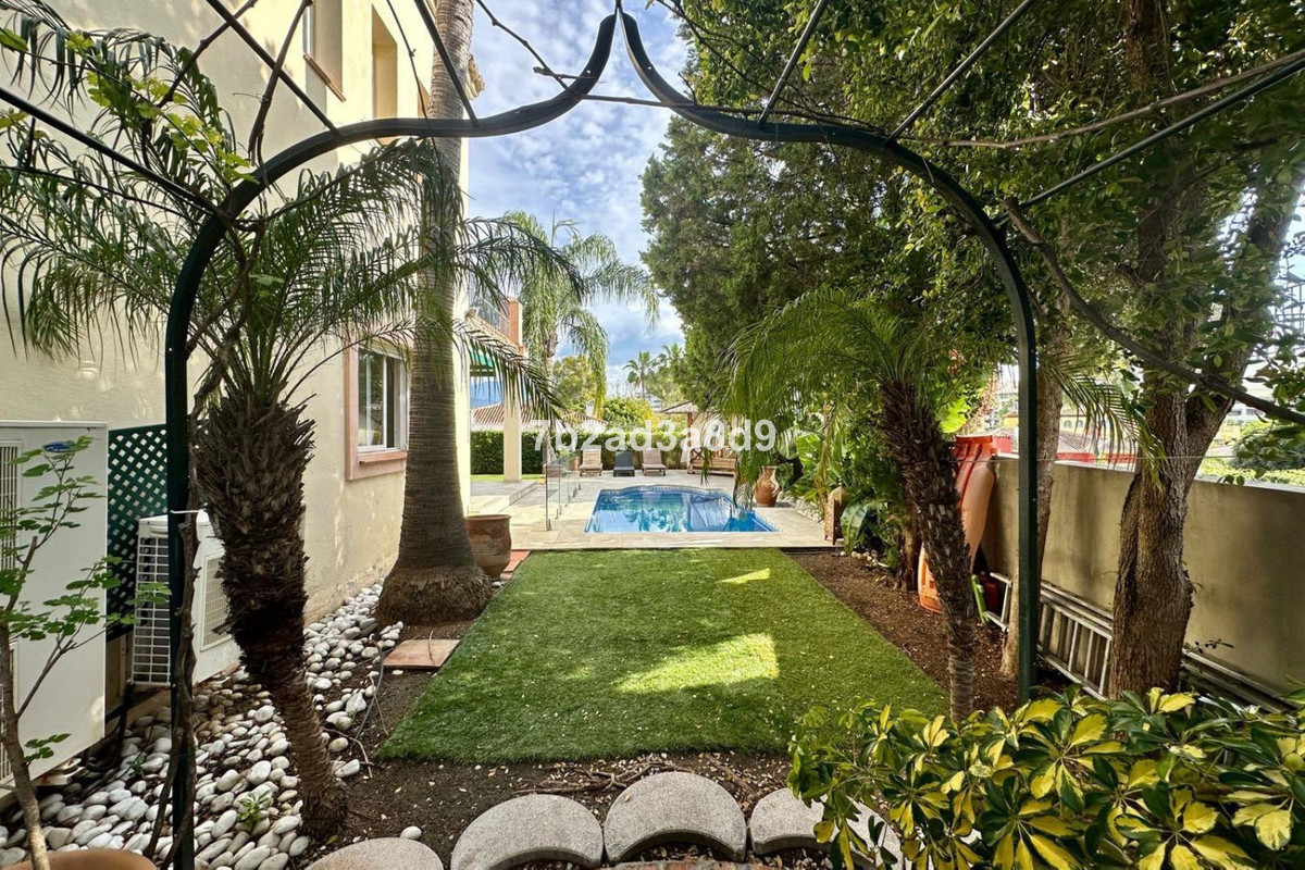 Photo 19 Detached Villa Guadalmina Alta, Costa del Sol, Málaga – R5063947