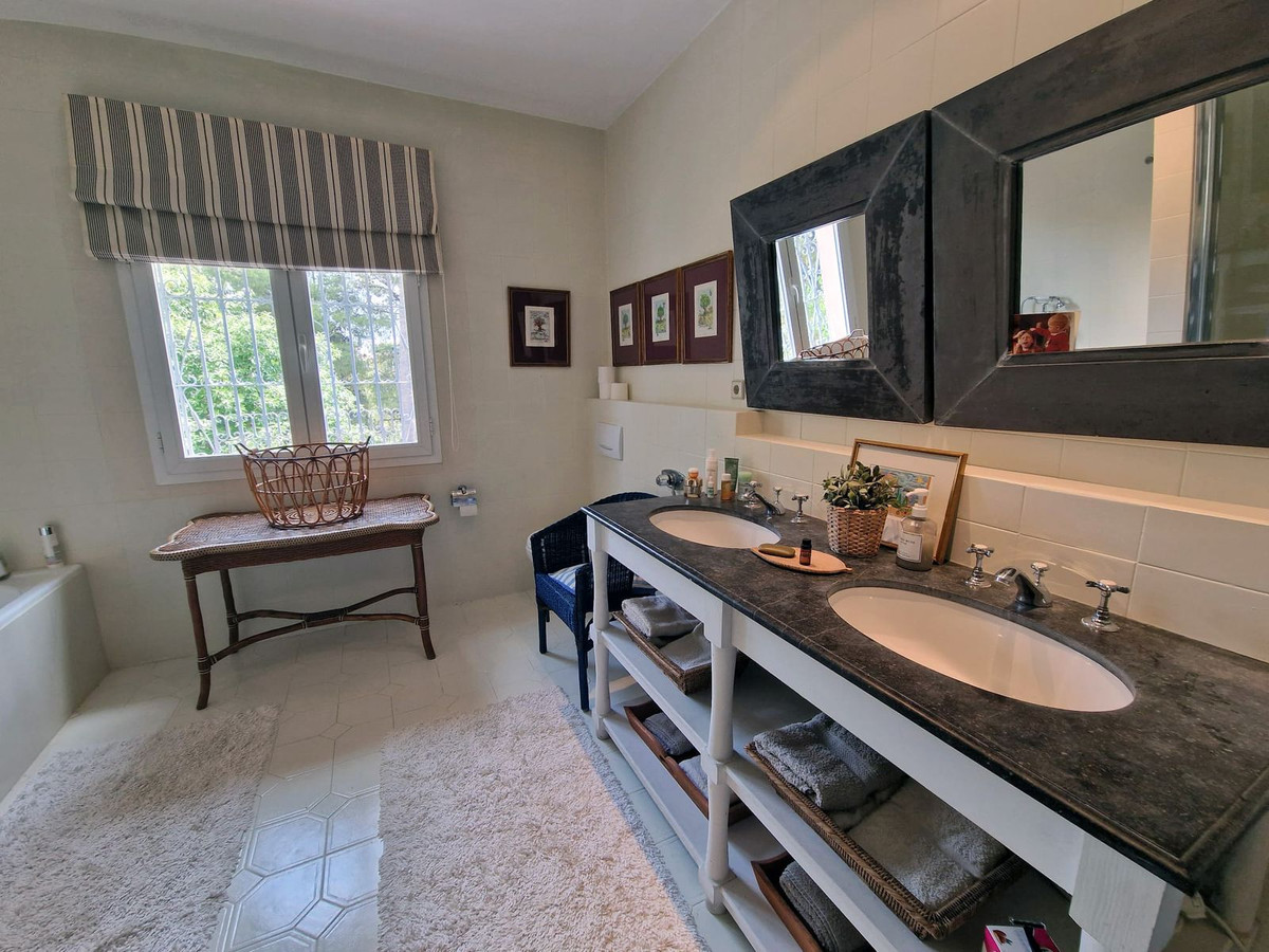 Photo 19 Detached Villa Benahavís, Costa del Sol, Málaga – R4378351