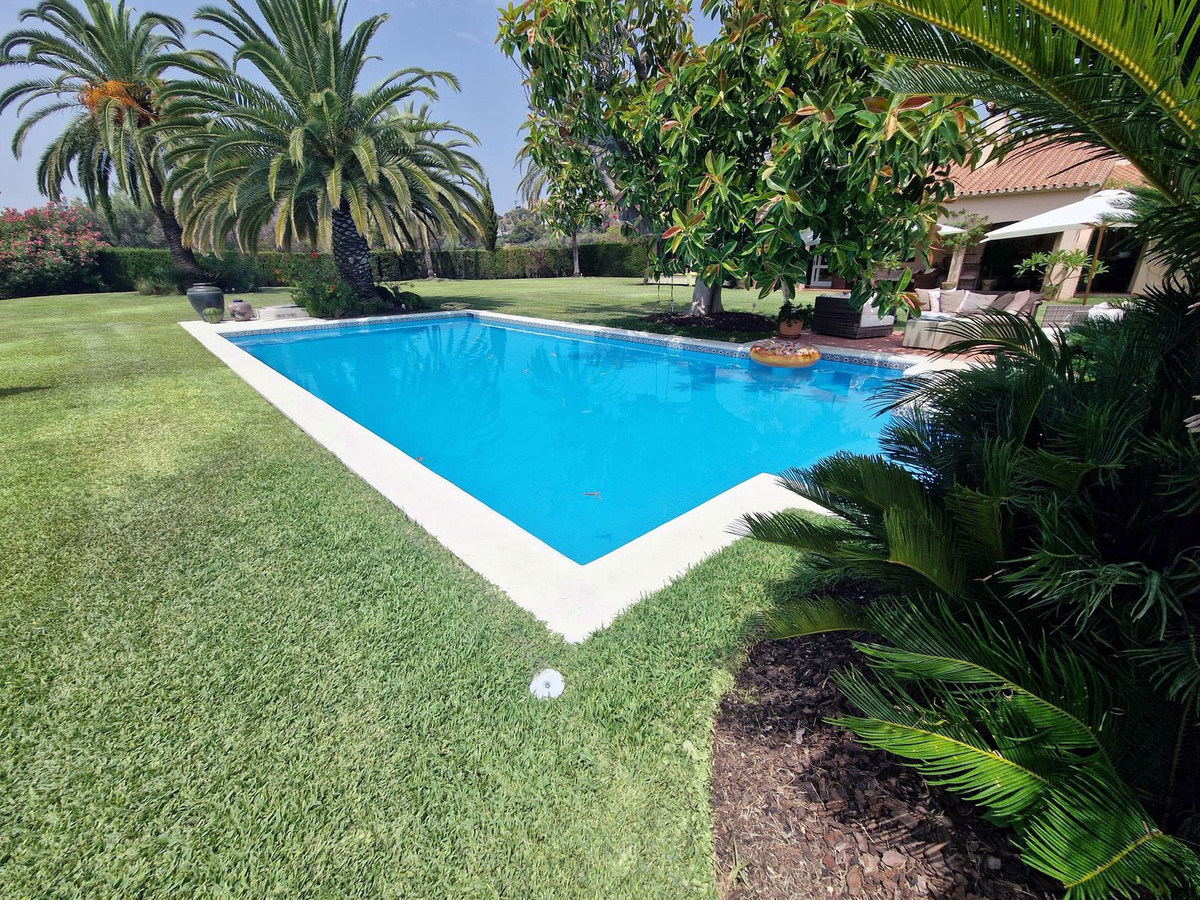 Photo 4 Detached Villa Benahavís, Costa del Sol, Málaga – R4378351