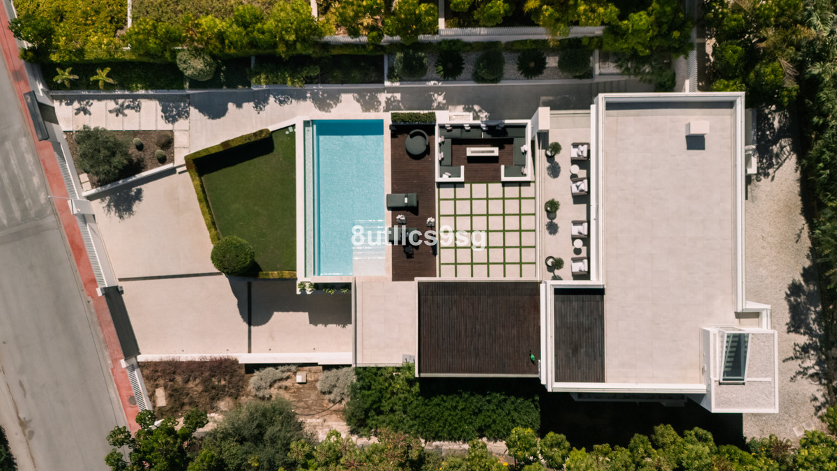 Photo 42 Detached Villa Nueva Andalucía, Costa del Sol, Málaga – R4922260
