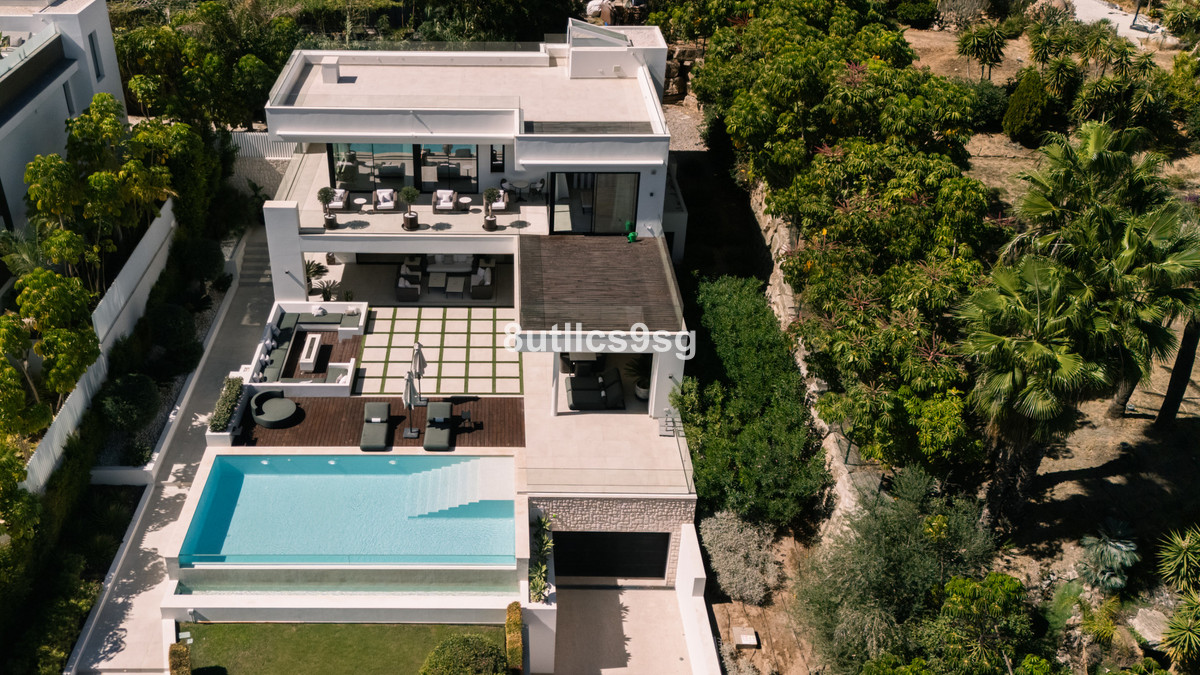 Photo 45 Detached Villa Nueva Andalucía, Costa del Sol, Málaga – R4922260