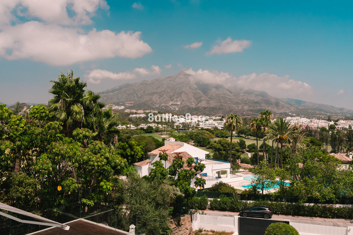 Photo 50 Detached Villa Nueva Andalucía, Costa del Sol, Málaga – R4922260