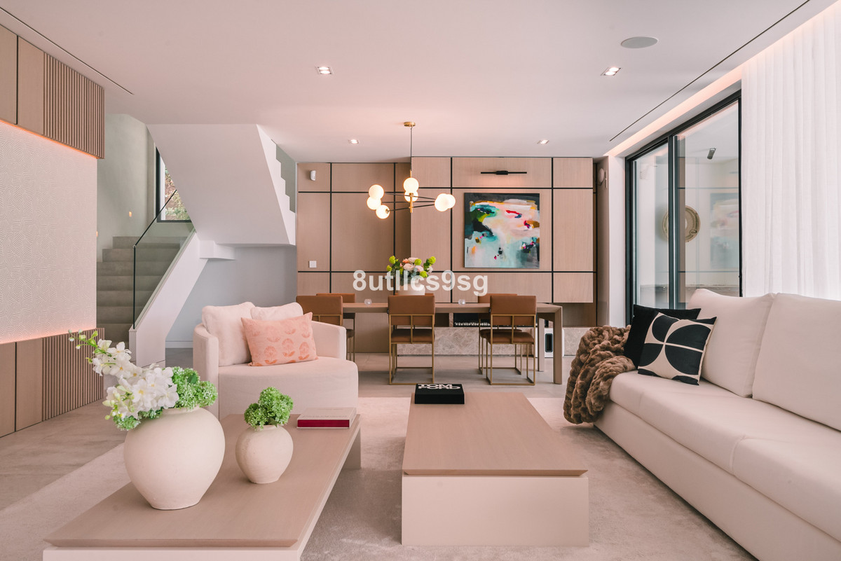 Photo 6 Detached Villa Nueva Andalucía, Costa del Sol, Málaga – R4922260
