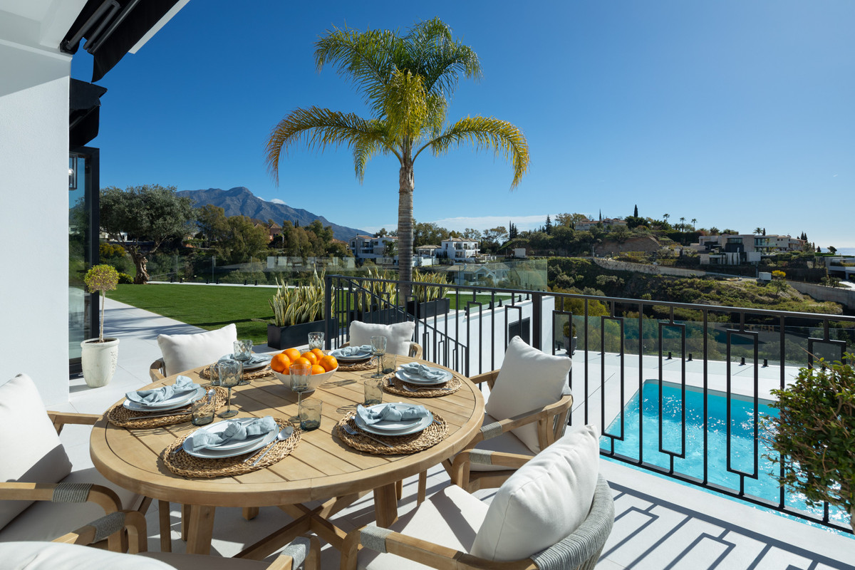 Photo 11 Detached Villa La Quinta, Costa del Sol, Málaga – R5057956