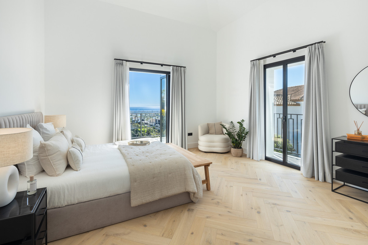 Photo 13 Detached Villa La Quinta, Costa del Sol, Málaga – R5057956