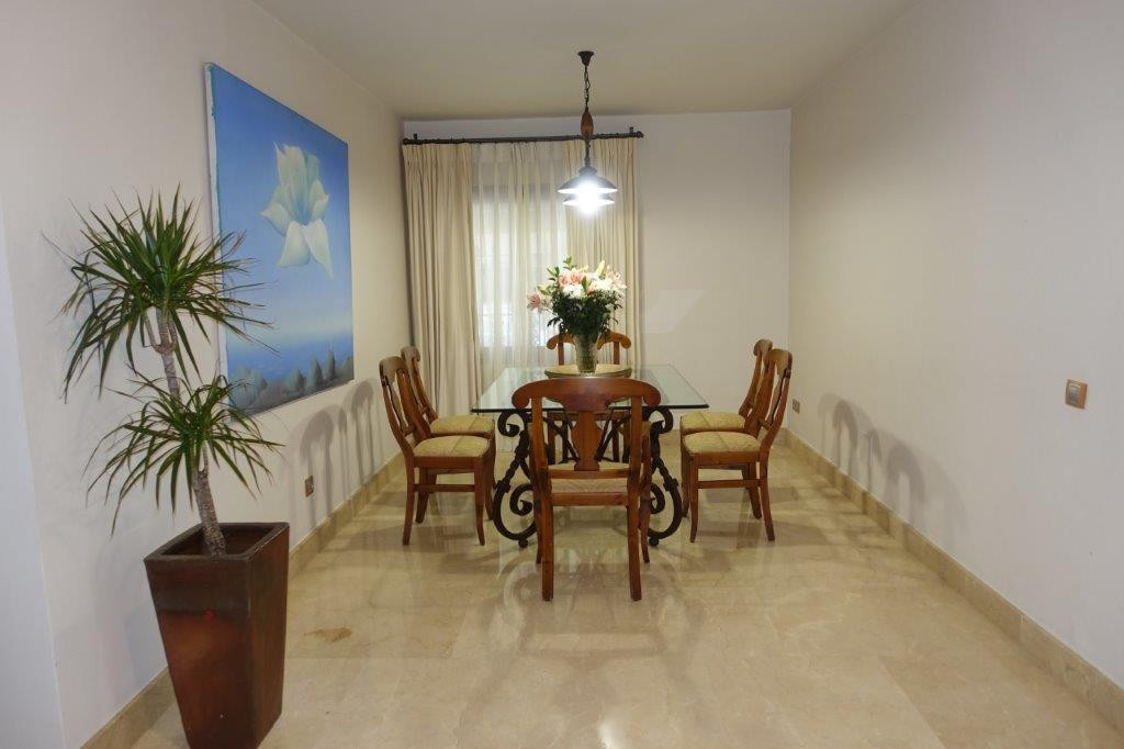 Photo 24 Detached Villa San Pedro de Alcántara, Costa del Sol, Málaga – R5004796