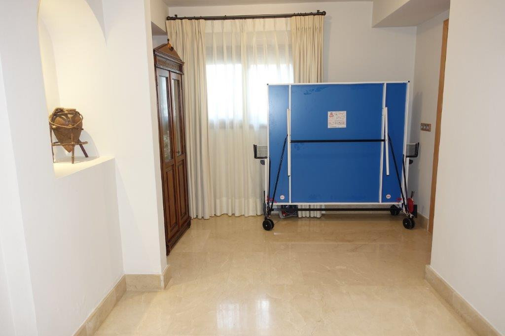 Photo 25 Detached Villa San Pedro de Alcántara, Costa del Sol, Málaga – R5004796