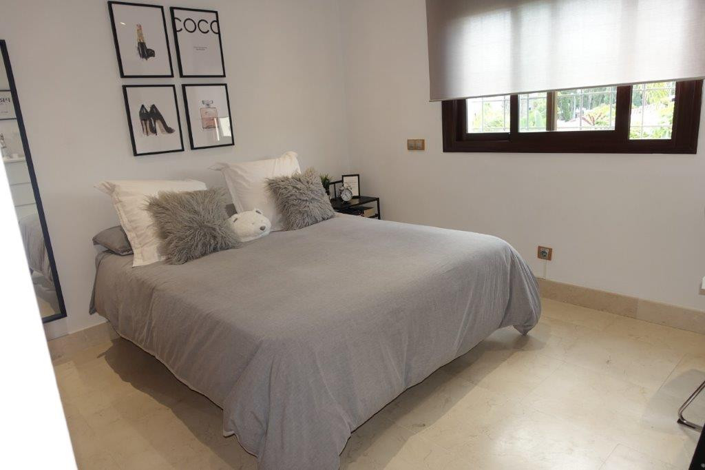 Photo 9 Detached Villa San Pedro de Alcántara, Costa del Sol, Málaga – R5004796