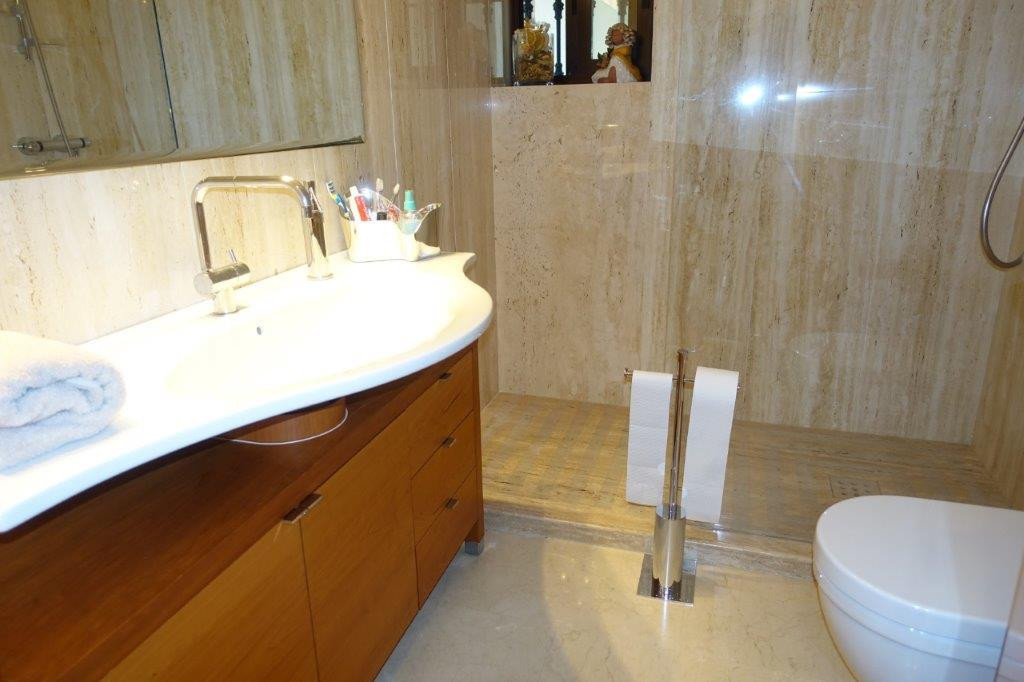 Photo 10 Detached Villa San Pedro de Alcántara, Costa del Sol, Málaga – R5004796