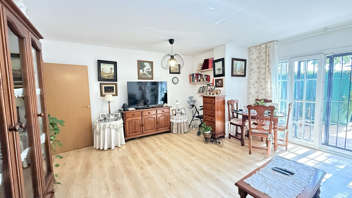 Photo 4 Ground Floor Apartment Estepona, Costa del Sol, Málaga – R5062540
