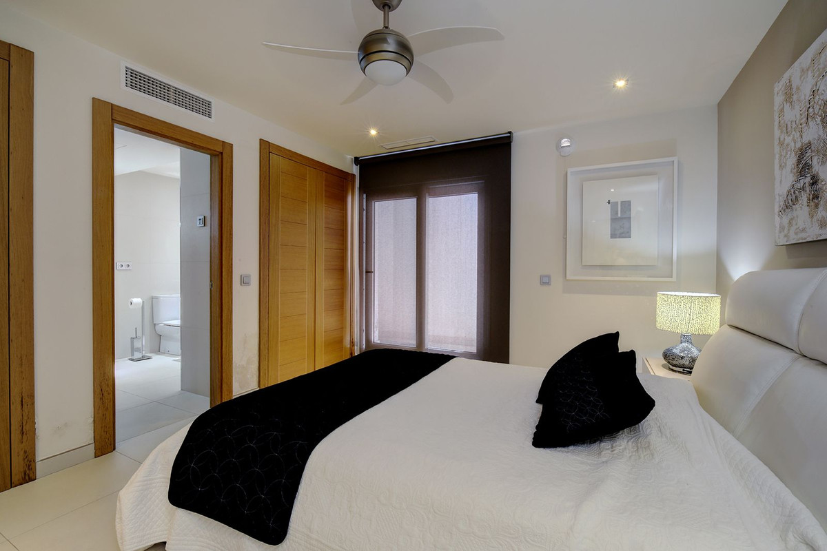 Photo 27 Detached Villa Nueva Andalucía, Costa del Sol, Málaga – R4301707