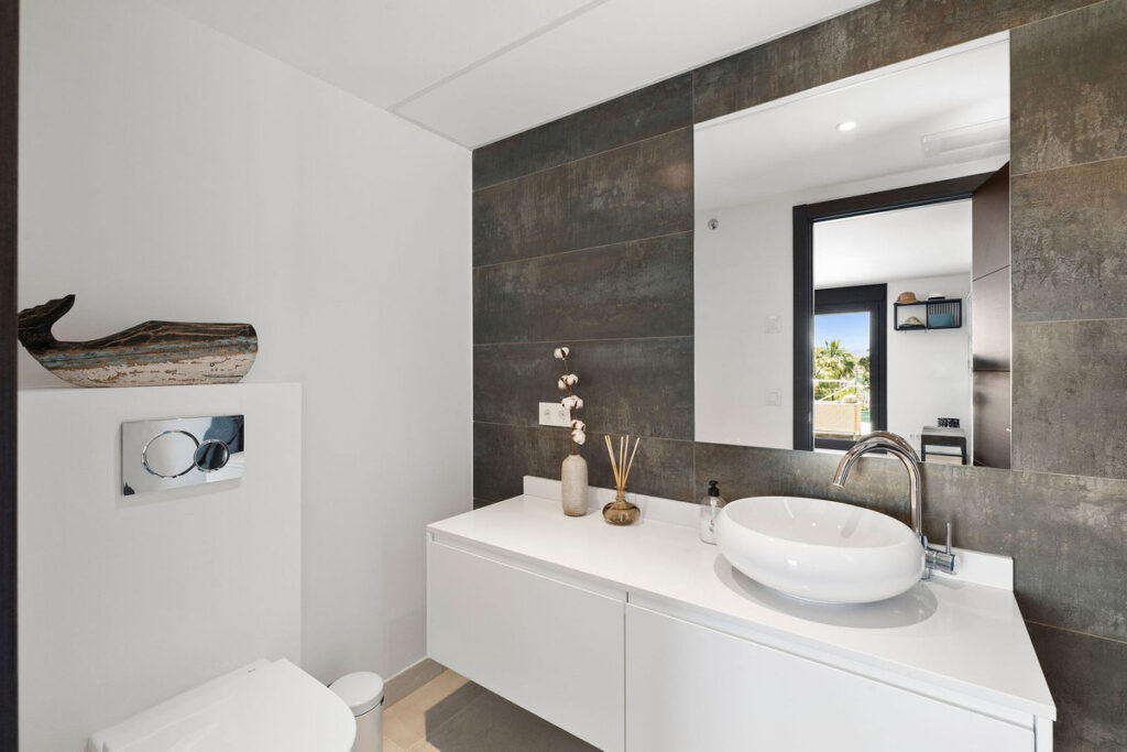 Photo 20 Detached Villa Nueva Andalucía, Costa del Sol, Málaga – R5058385