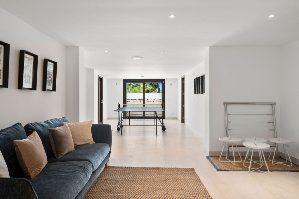 Photo 30 Detached Villa Nueva Andalucía, Costa del Sol, Málaga – R5058385