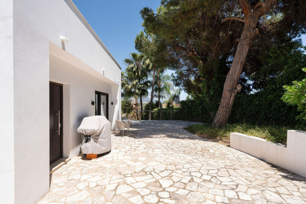 Photo 43 Detached Villa Nueva Andalucía, Costa del Sol, Málaga – R5058385