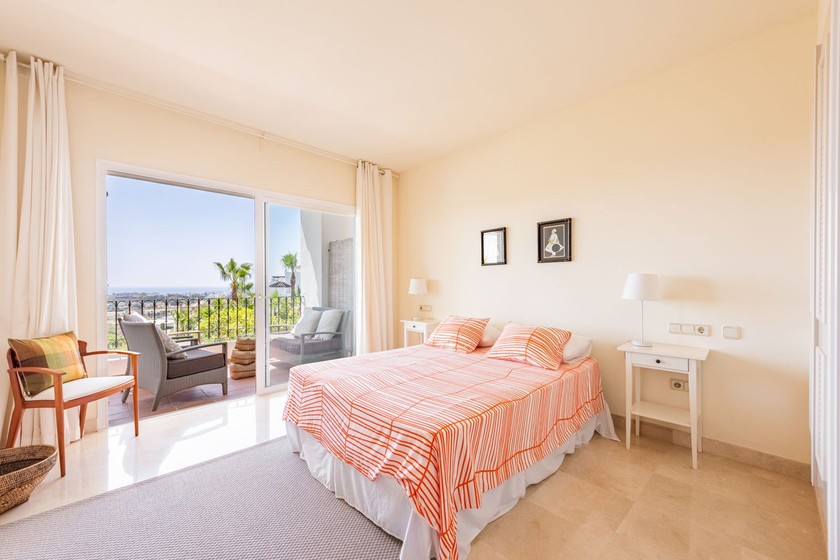 Photo 14 Middle Floor Apartment Atalaya, Costa del Sol, Málaga – R5077474