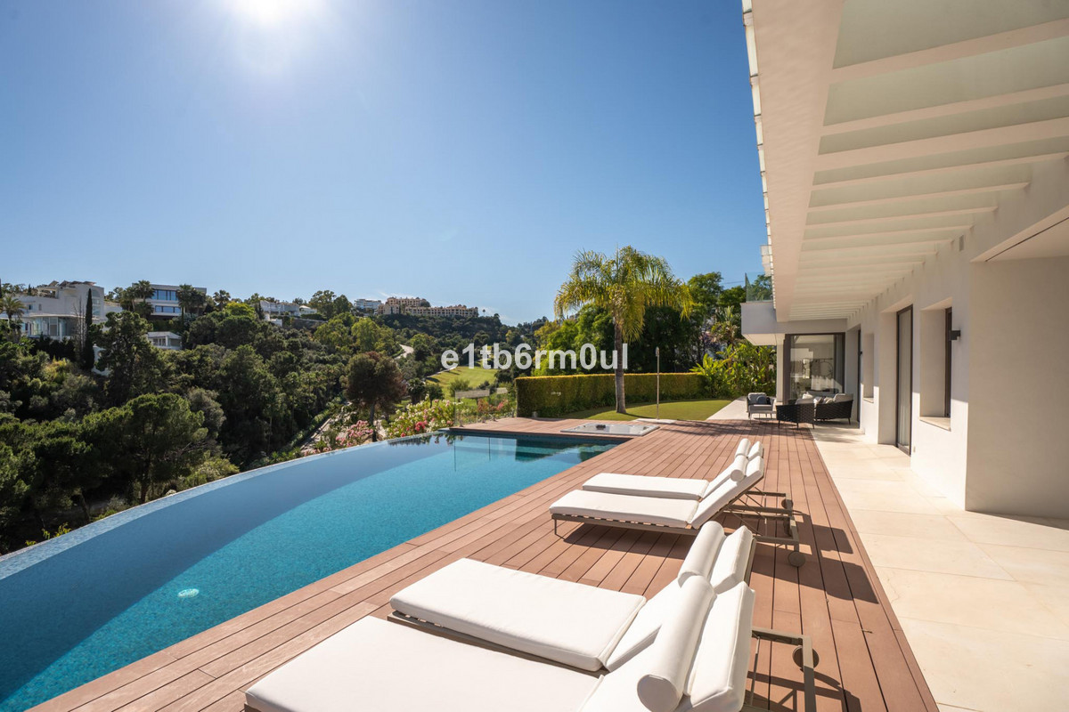 Photo 14 Detached Villa La Quinta, Costa del Sol, Málaga – R5061943