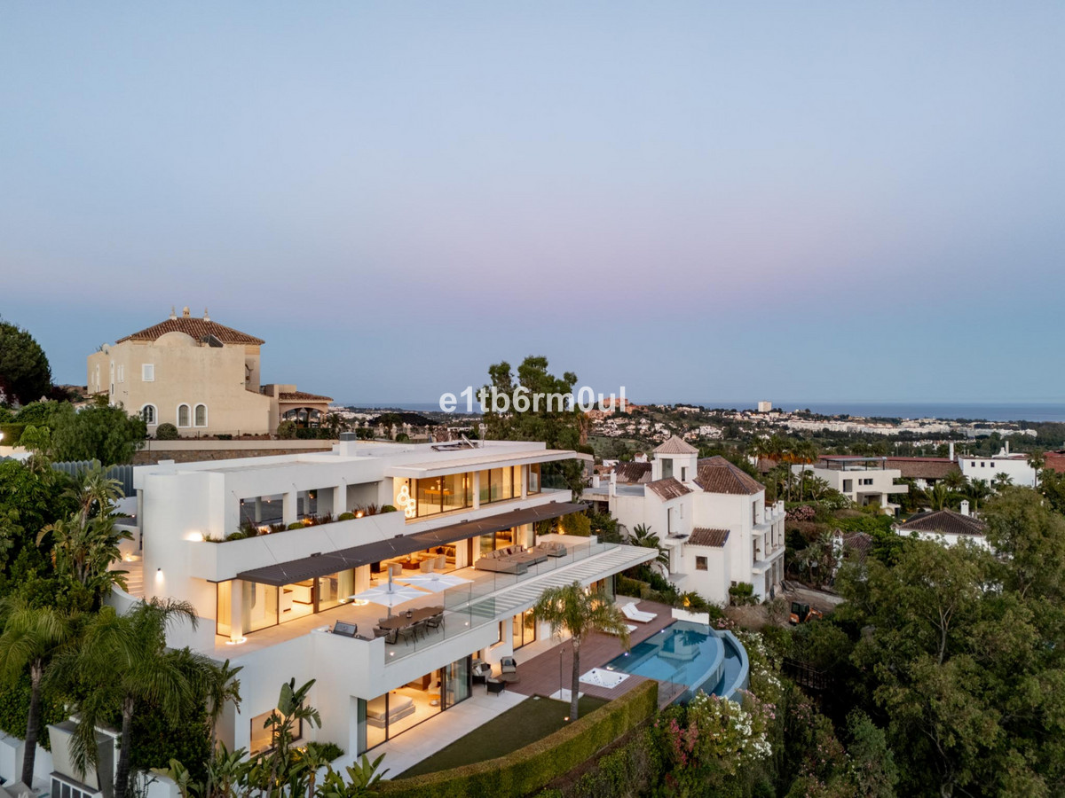 Photo 30 Detached Villa La Quinta, Costa del Sol, Málaga – R5061943