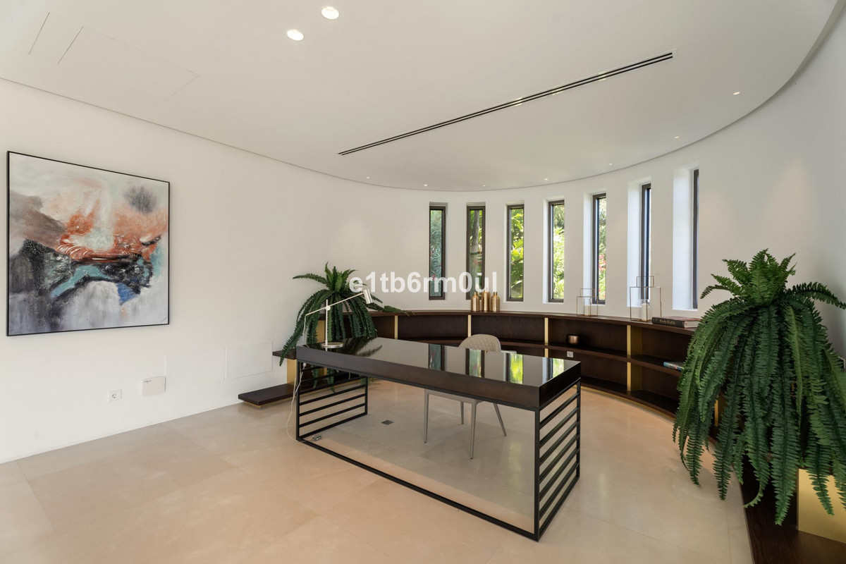 Photo 53 Detached Villa La Quinta, Costa del Sol, Málaga – R5061943