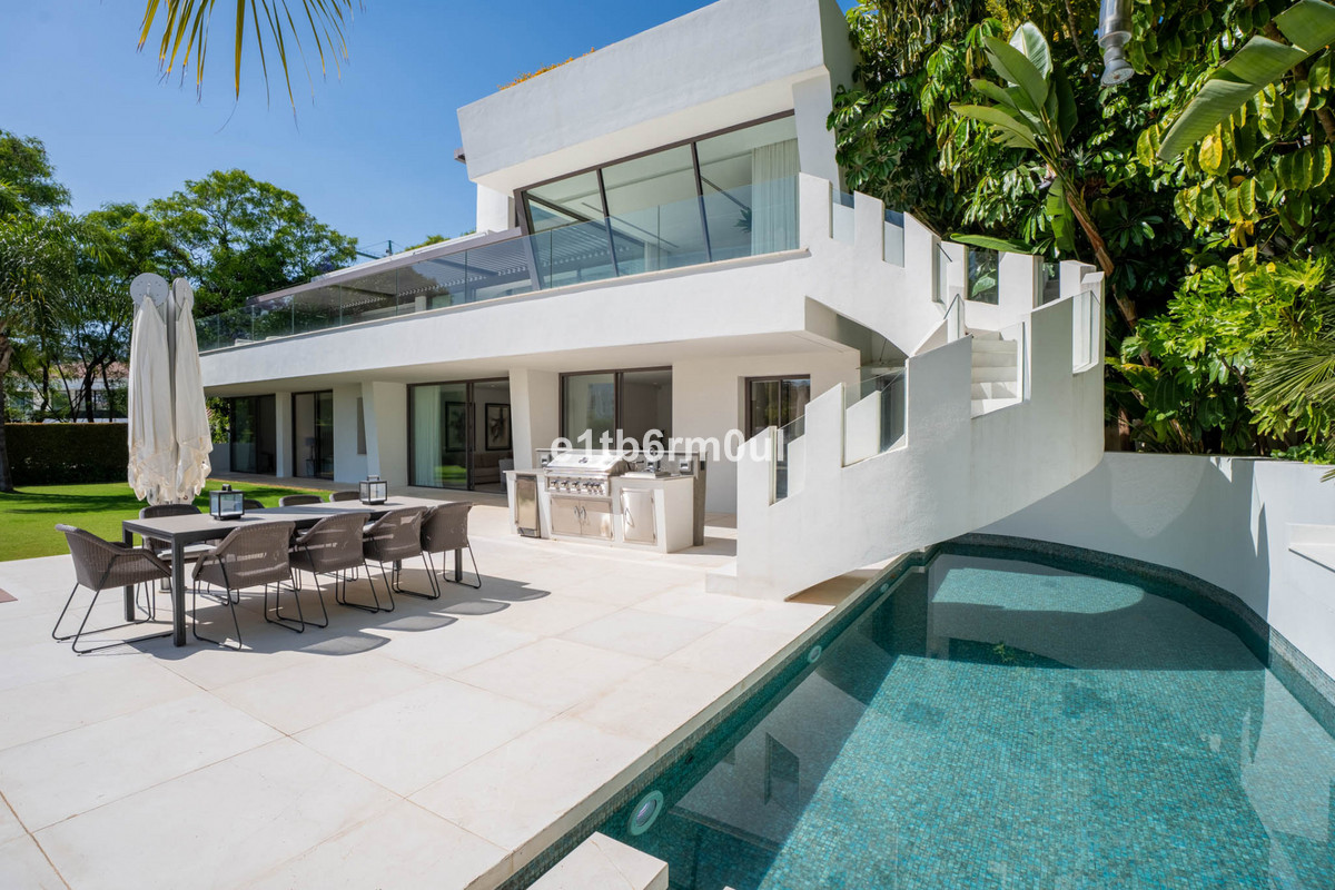 Photo 18 Detached Villa La Quinta, Costa del Sol, Málaga – R5062792