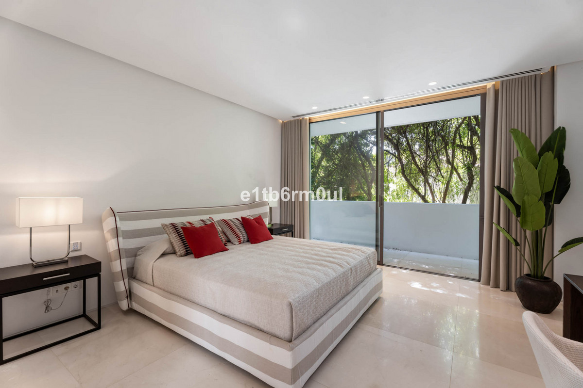 Photo 40 Detached Villa La Quinta, Costa del Sol, Málaga – R5062792