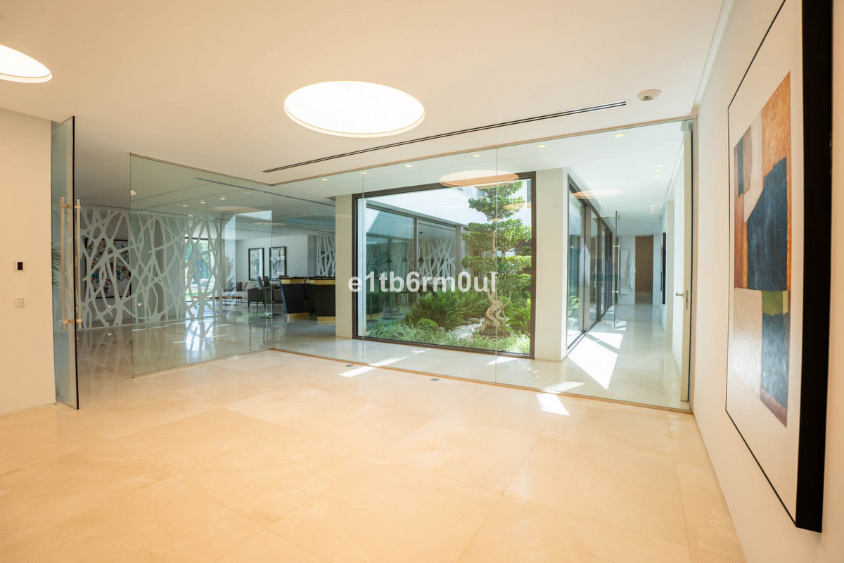 Photo 45 Detached Villa La Quinta, Costa del Sol, Málaga – R5062792