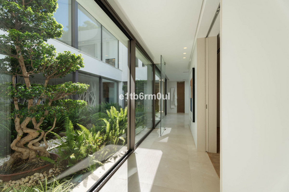 Photo 46 Detached Villa La Quinta, Costa del Sol, Málaga – R5062792