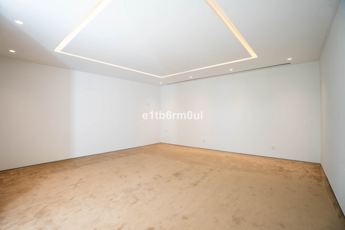 Photo 47 Detached Villa La Quinta, Costa del Sol, Málaga – R5062792