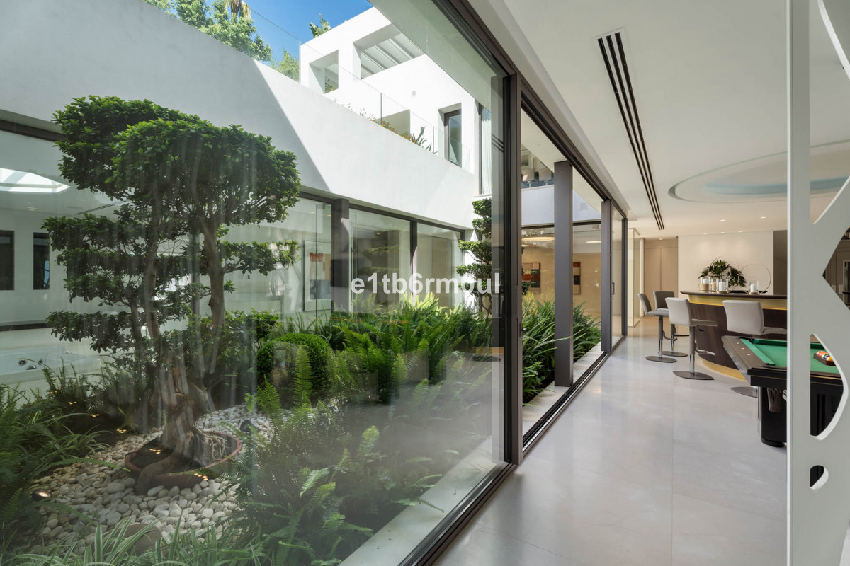 Photo 9 Detached Villa La Quinta, Costa del Sol, Málaga – R5062792