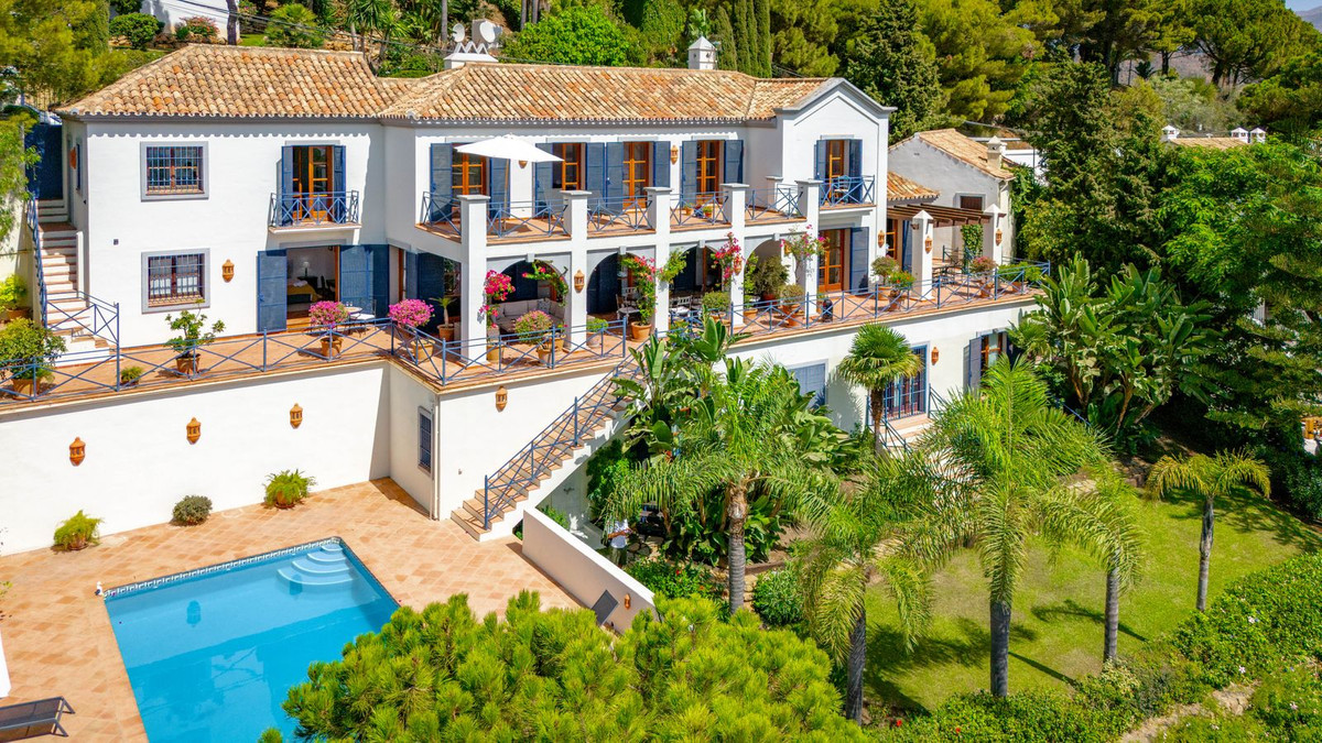 Photo 1 Detached Villa Benahavís, Costa del Sol, Málaga – R4829236